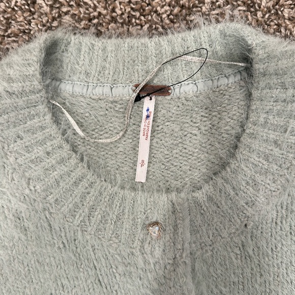 ❄️ Free People Celeste Cardigan in Seafoam - Picture 7 of 8